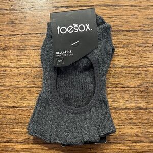 ToeSox Charcoal Bellarina Half Toe Grip Socks